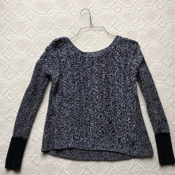 American Eagle Sweater - Picture 1 of 3